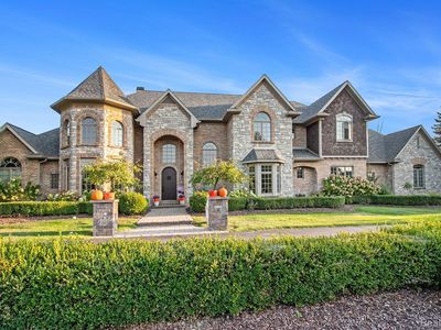 8301 Misty Mdws, Grand Blanc, MI, 48439