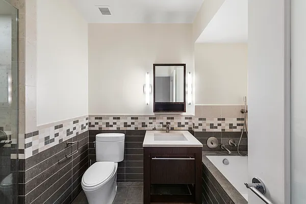 Rented by Compass | media 58