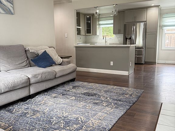 Open floor plan living room and kitchen