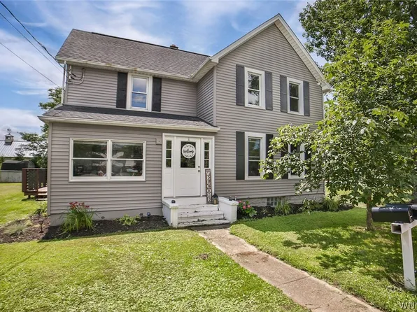 2544 Niagara Rd, Niagara Falls, NY 14304