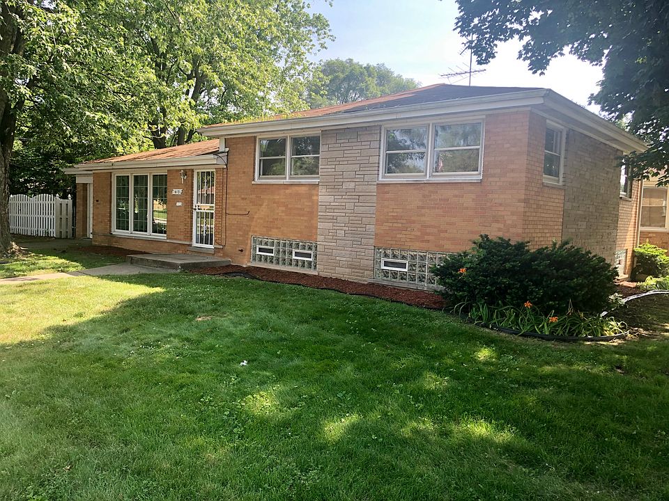 1st image of 16121 Ellis Ave