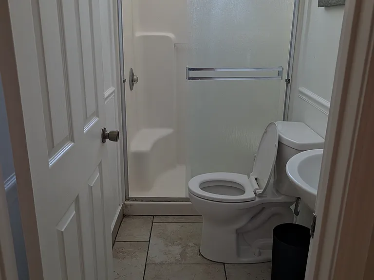 467 Willis Ave — Photo 6