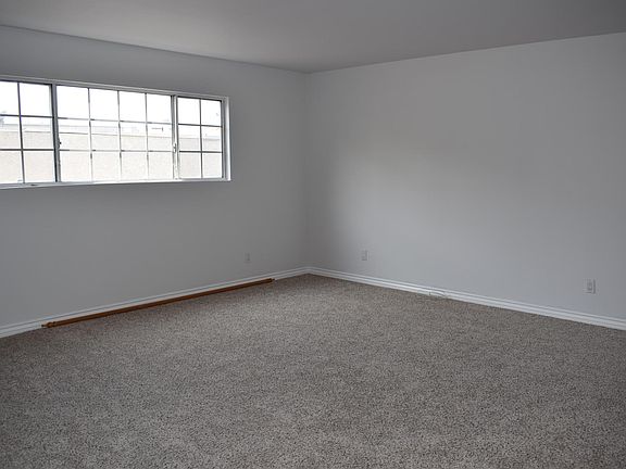 5th image of 557 E San Jose Ave APT 1
