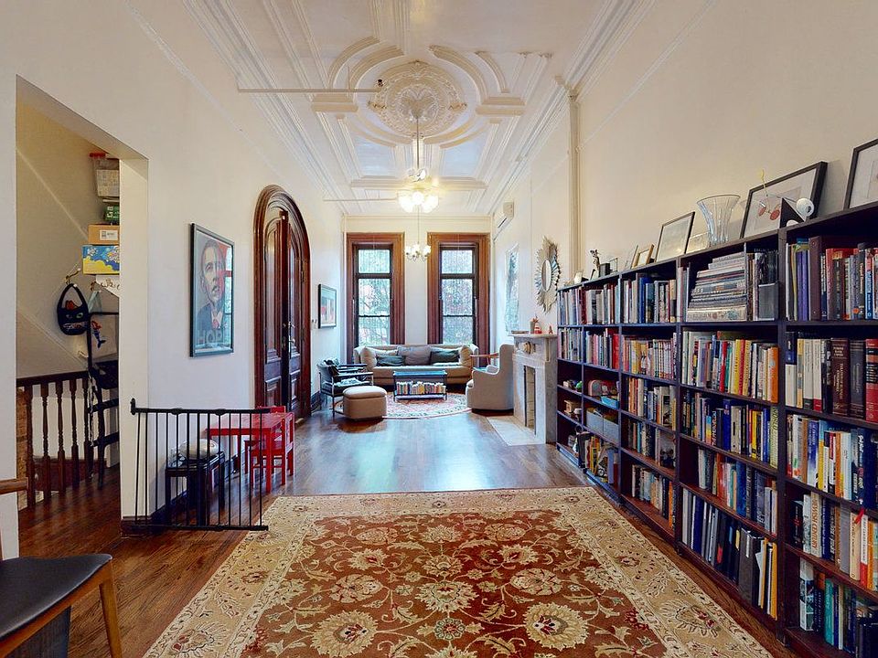 1st image of 28 E 126th St #1