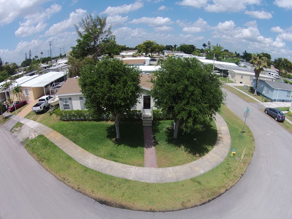 1st image of 630 NW 217th Way
