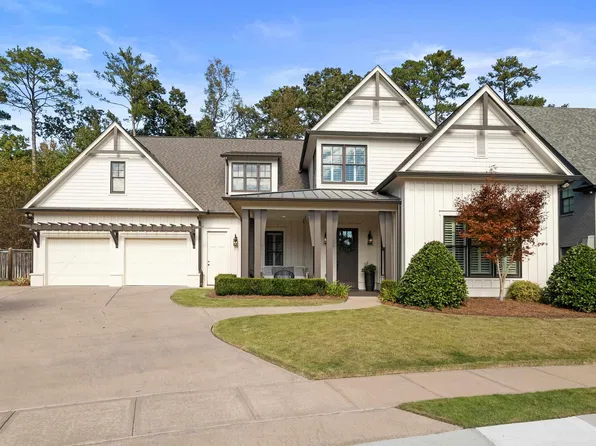 825 Southbend Ln, Birmingham, AL 35216