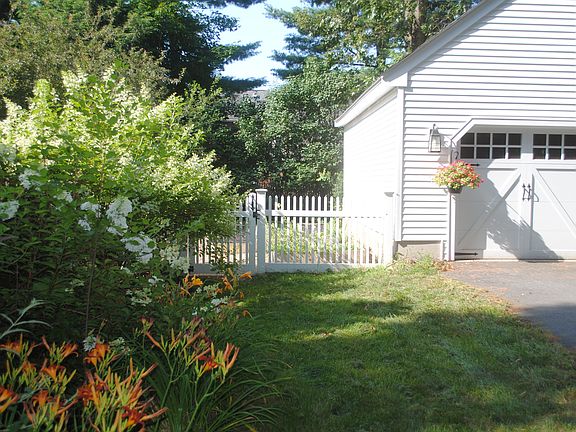 Front east garden and garage