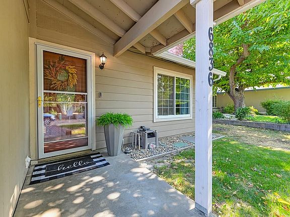 3rd image of 6836 Blue Duck Way