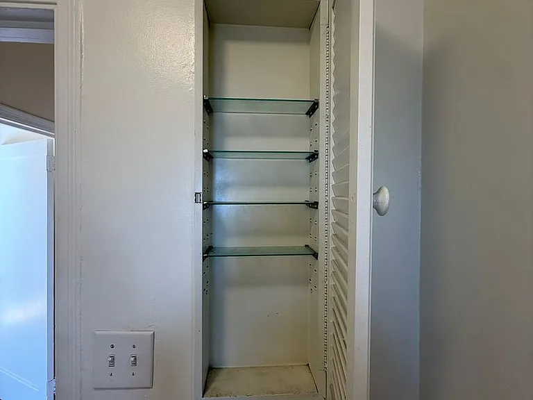 The Royal York Apartments — Photo 46