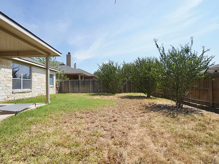 18621 Dry Pond Dr — Photo 33