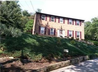 677 Smith Ln, Pittsburgh, PA 15205