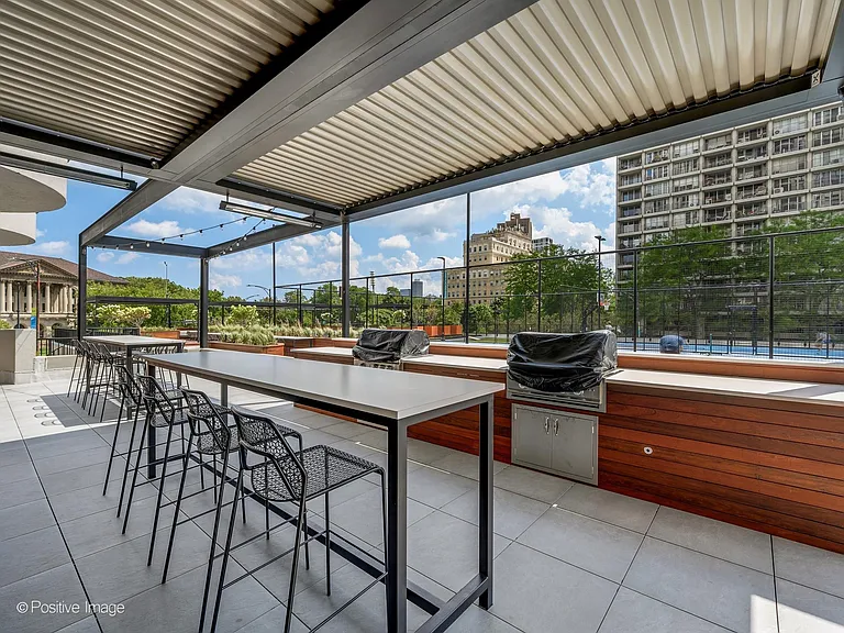 2020 N Lincoln Park W #32K — Photo 15
