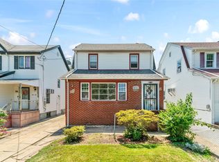 8952 218th Street, Queens Village, NY 11427