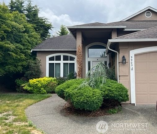 2nd image of 9905 182nd Avenue E