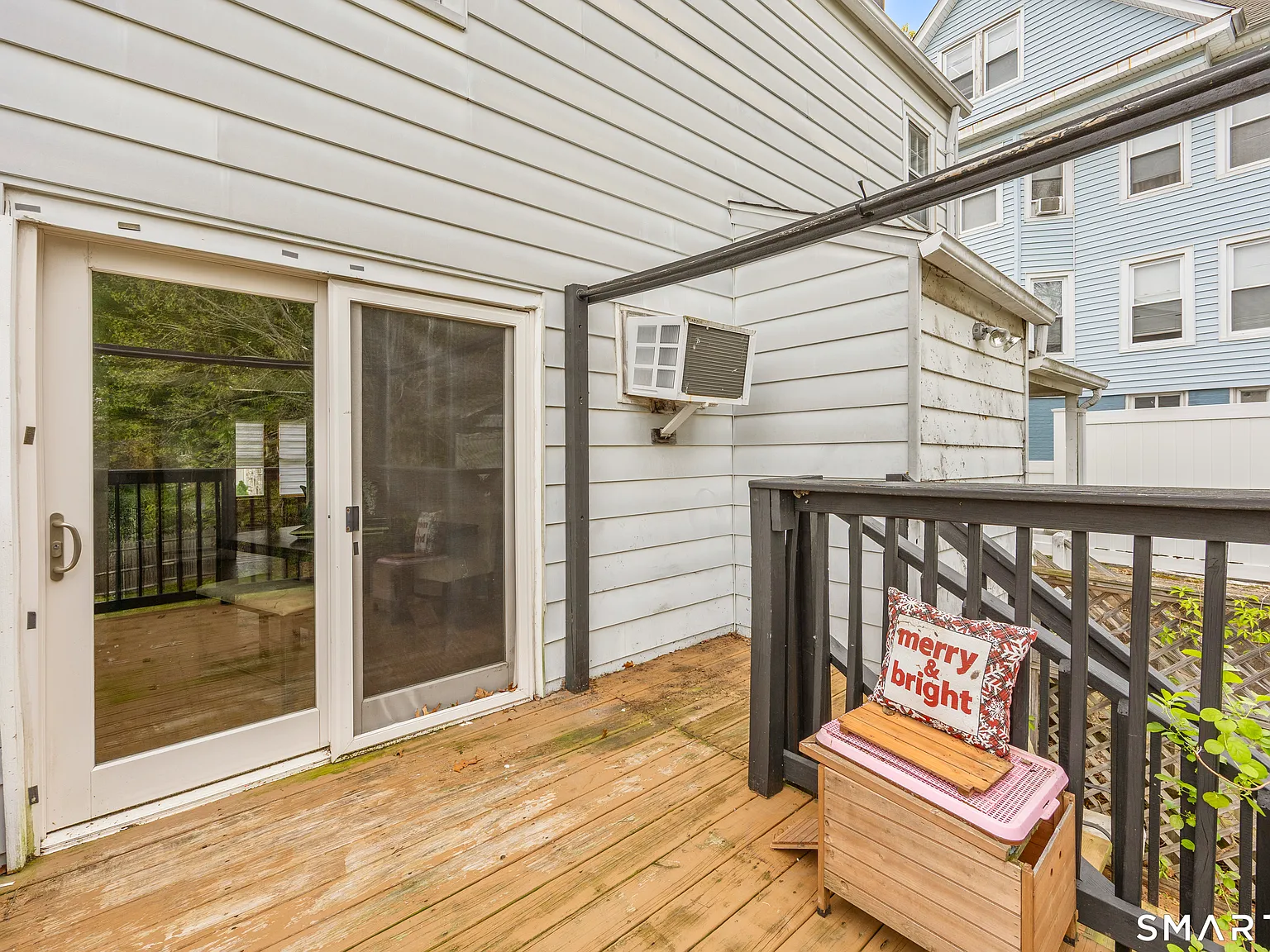 3 bed, 1.5 bath, 1404 sqft, $2,500 — Photo 4