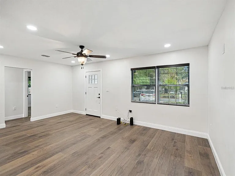 1008 E Norfolk St — Photo 6