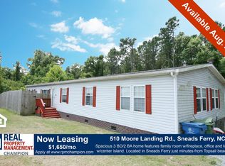 510 Moore Landing Rd, Sneads Ferry, NC 28460