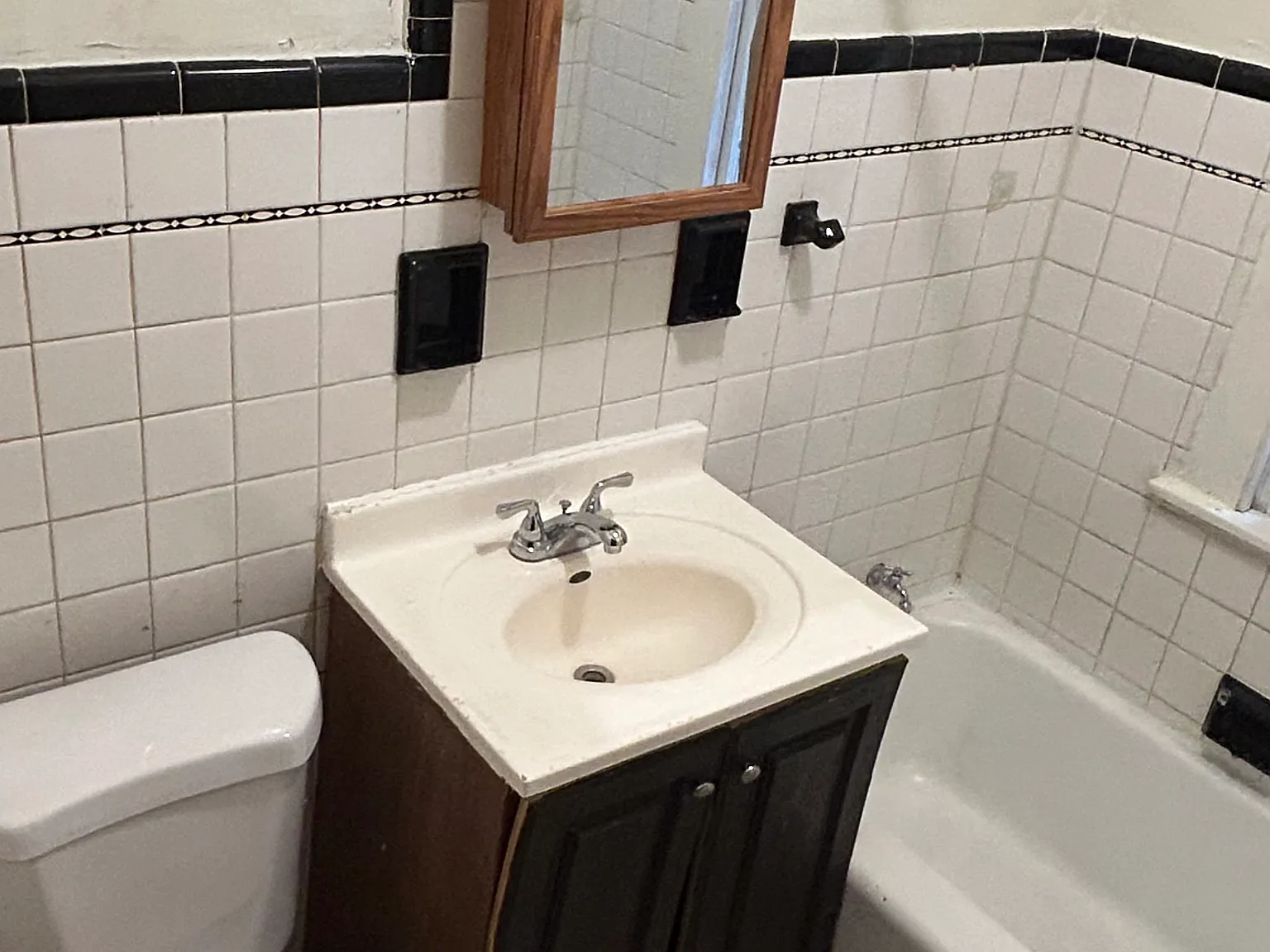 2 bed, $875 — Photo 3