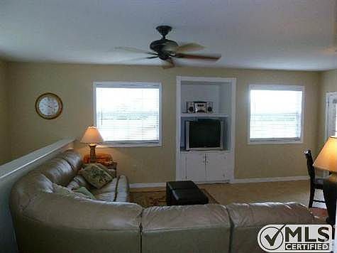 3rd image of 156 SW Peacock Blvd APT 29-203