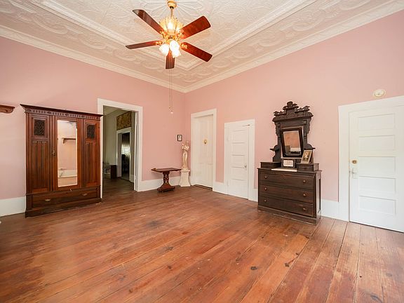 5th image of 508 N Soda St