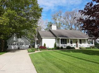 9305 Collins Rd, Fenwick, MI 48834