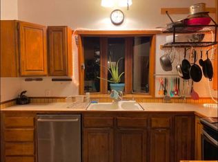 221 Gowen Pl NW, Bainbridge Island, WA 98110