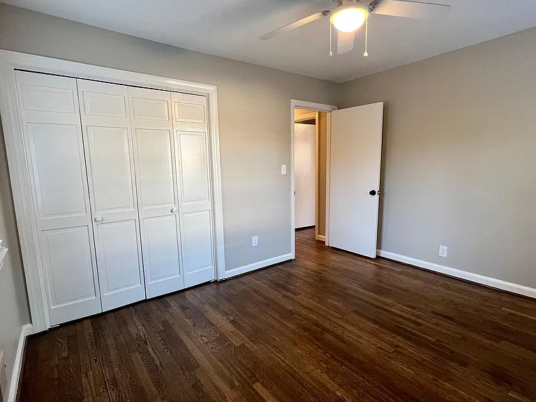 3209 Ridgely Dr — Photo 10