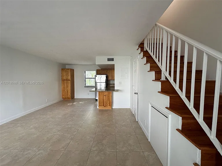2705 NE 9th Ave #203 — Photo 4