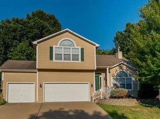 4119 S Kerrington Dr, Independence, MO 64055