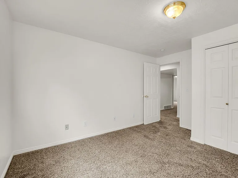 1429 W Flint Meadow Dr — Photo 30