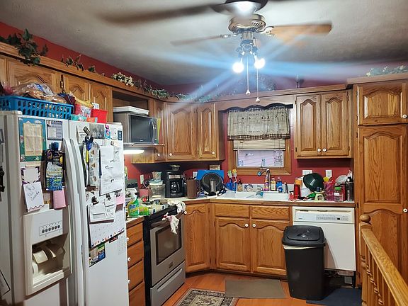 2nd image of 232 S 11th St