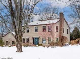 18 Louise Rd, Wyoming, PA 18644