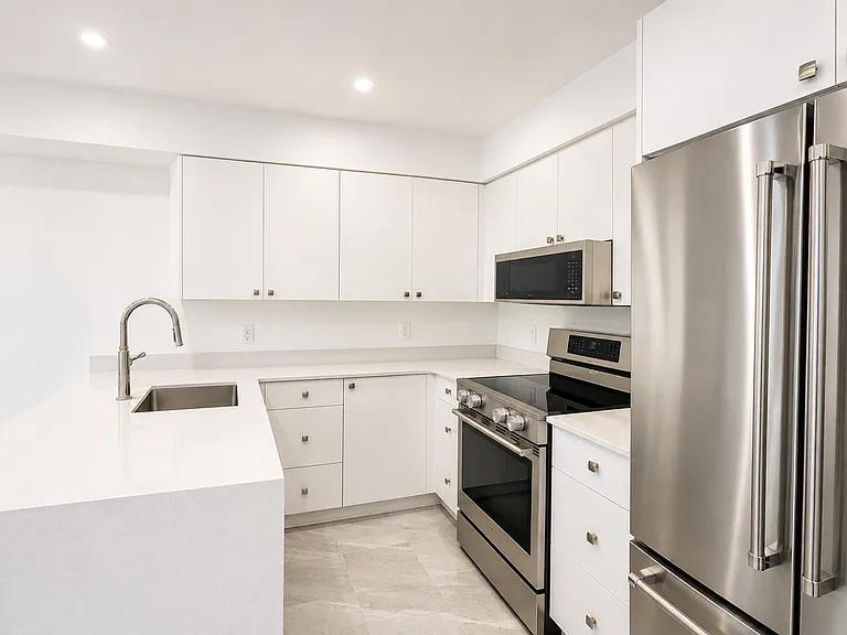 1 Highland Dr — Photo 37
