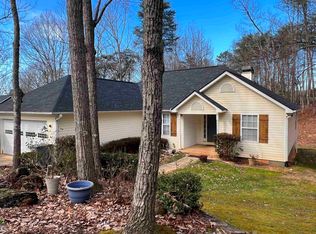 26 Misty Ln, Cleveland, GA 30528