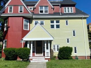 604 Rock St APT 4, Fall River, MA 02720