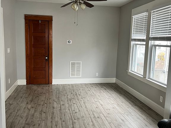 3rd image of 80 Dana St