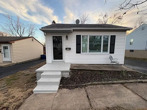 11038 Gertrude Ave Photo 1