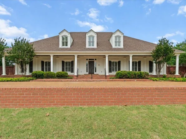 8778 Poplar Pike, Germantown, TN 38138