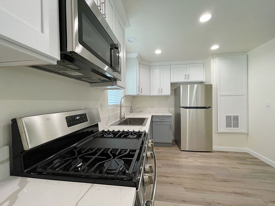 1st image of 13391 El Prado Ave #D