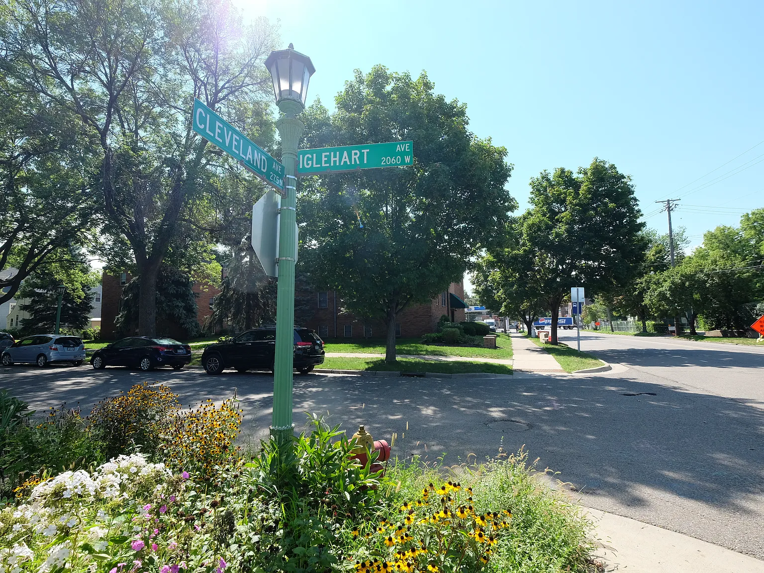 Iglehart Court — Photo 1