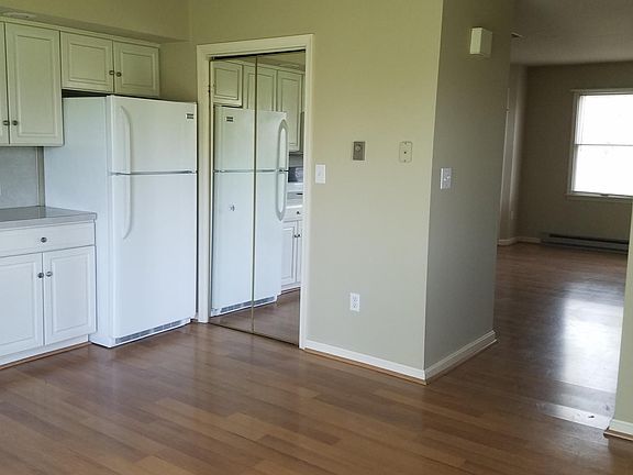 2nd image of 209 Williamson Ave