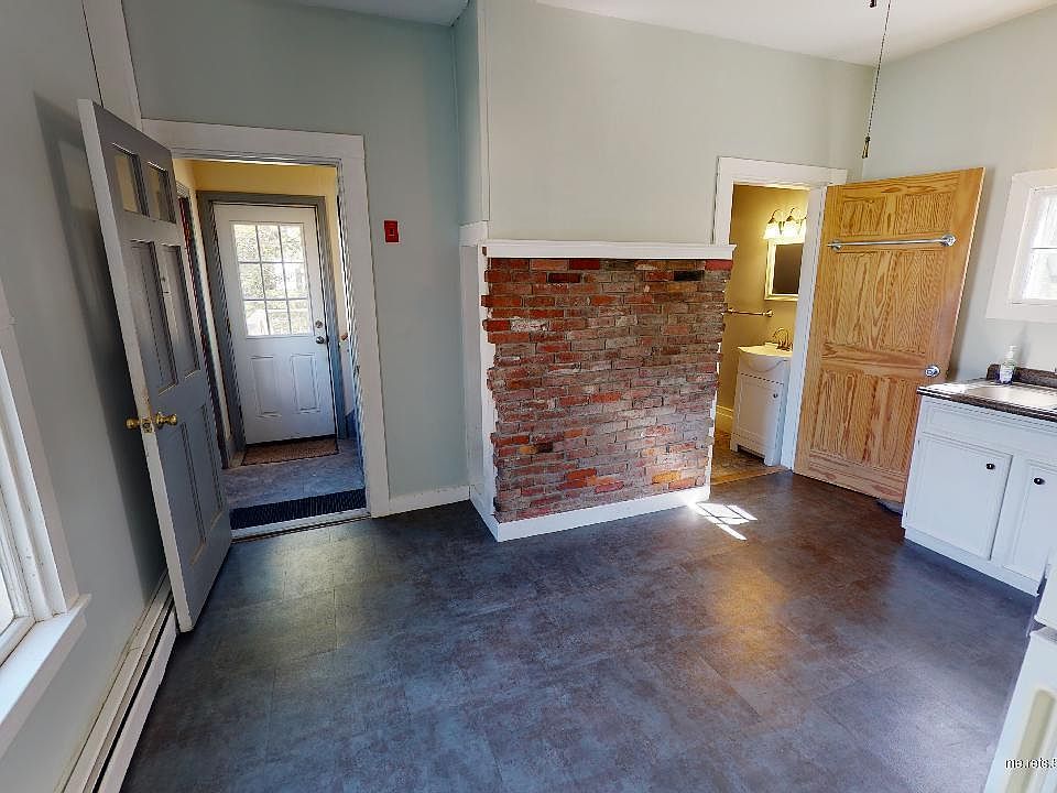 2nd image of 92 Stillwater Ave
