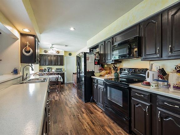 4th image of 1108 Kesser Dr