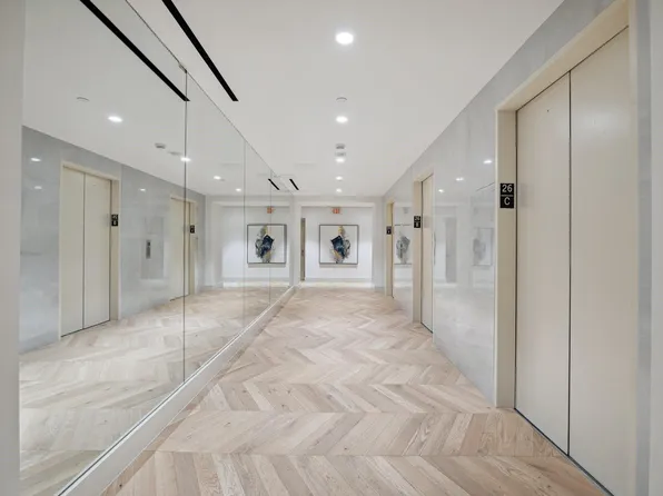 1701 Hermann Dr #30D, Houston, TX 77004