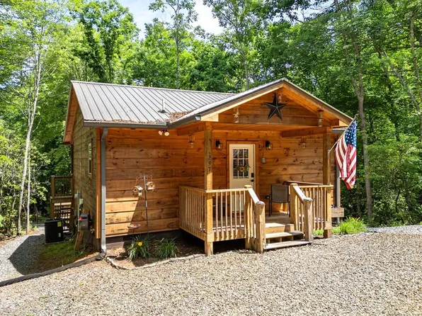 297 Summitt Ln, Murphy, NC 28906