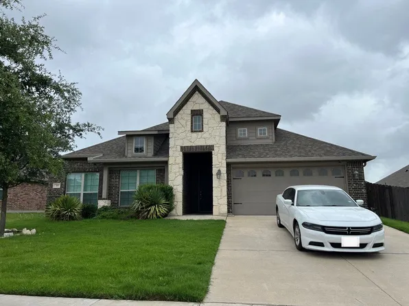 351 Windsor St, Waxahachie, TX 75165