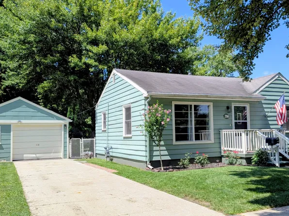 216 2nd St, Sturgis, MI 49091