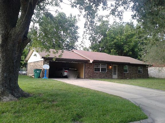 3rd image of 2106 Westwood Ave