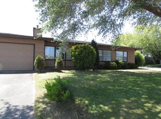 1833 Stromberg Ave, Arcata, CA 95521