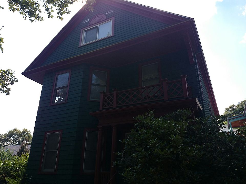 2nd image of 43 Oakland Rd